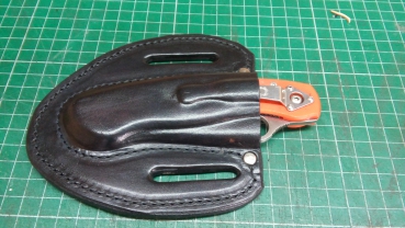 schwarz mit messer als beispiel